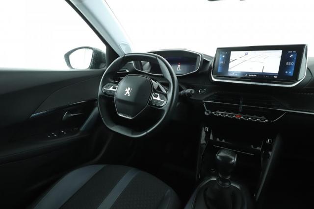 Peugeot 2008 image 1