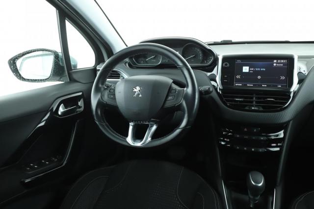Peugeot 208 image 4