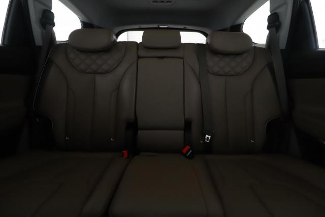 Hyundai Santa Fe image 5