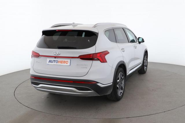 Hyundai Santa Fe image 9