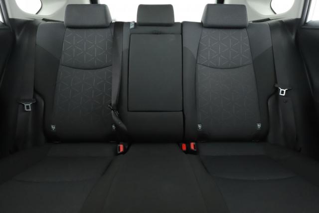 Toyota Rav4 image 6