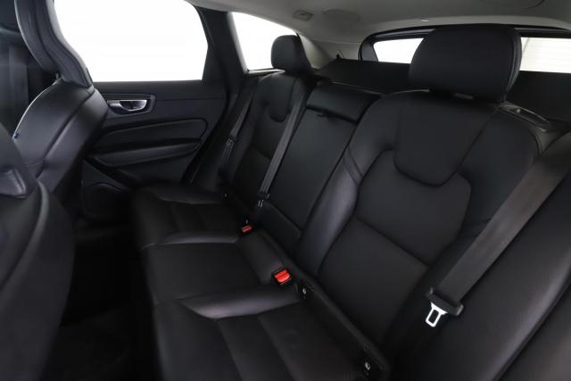 Volvo Xc60 image 9