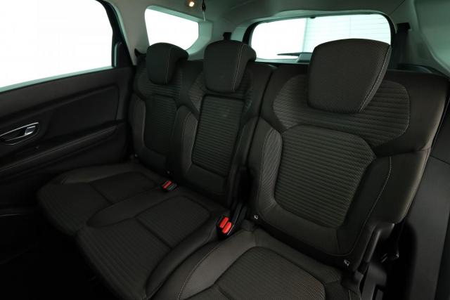 Renault Grand Scénic image 9