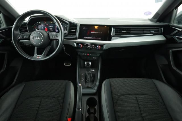 Audi A1 Sportback image 1