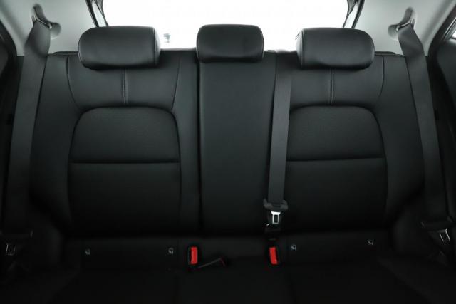 Kia Picanto image 8