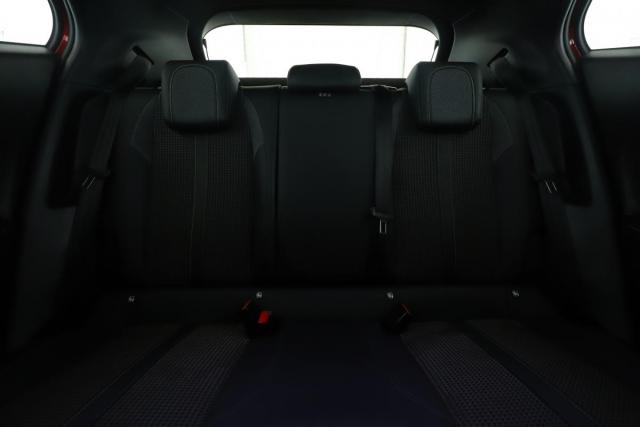 Peugeot 2008 image 6
