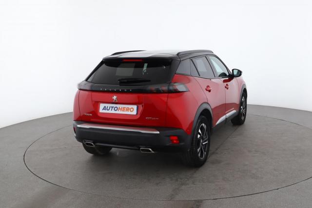 Peugeot 2008 image 2