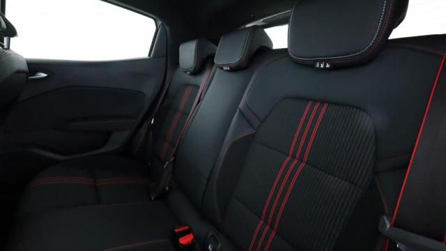 Renault Clio image 1