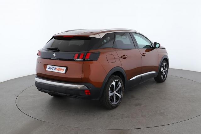 Peugeot 3008 image 2