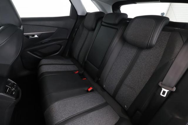 Peugeot 3008 image 6