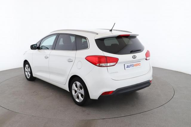 Kia Carens image 4