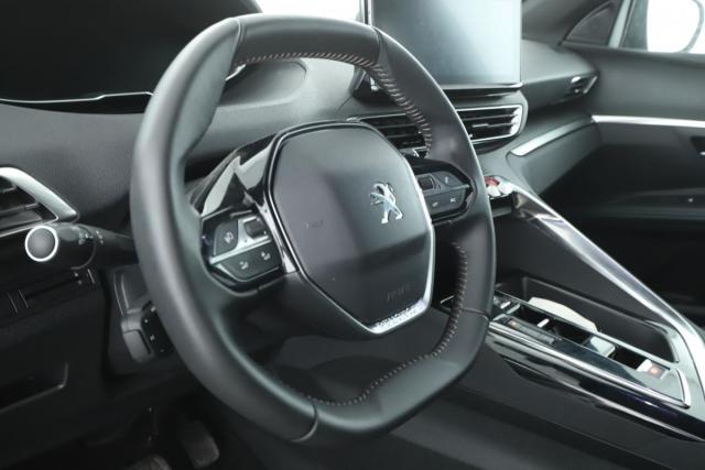 Peugeot 5008 image 3