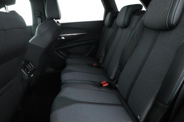 Peugeot 5008 image 4