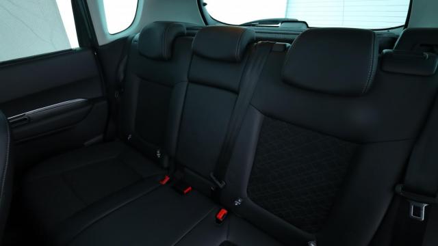 Peugeot 3008 image 1
