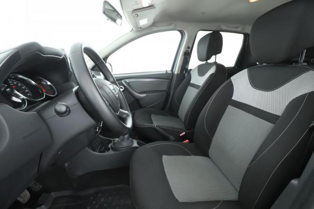 Dacia Duster image 8