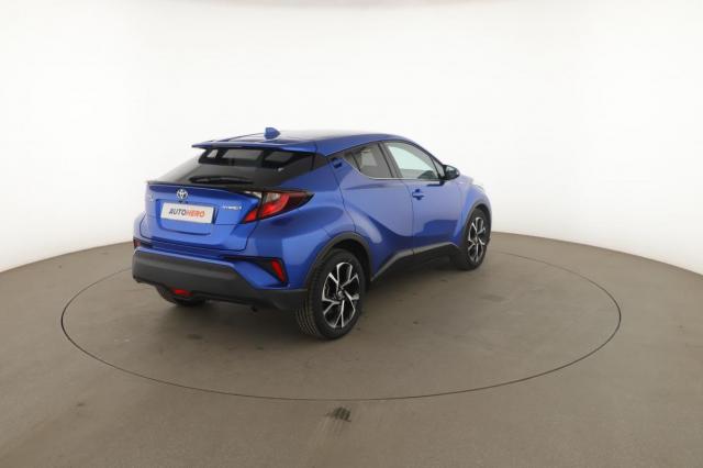 Toyota C-Hr image 7