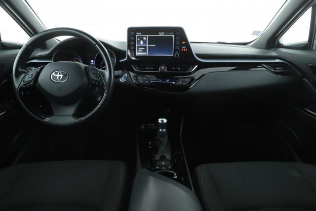 Toyota C-Hr image 5