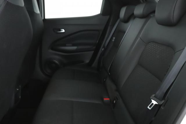 Nissan Juke image 4