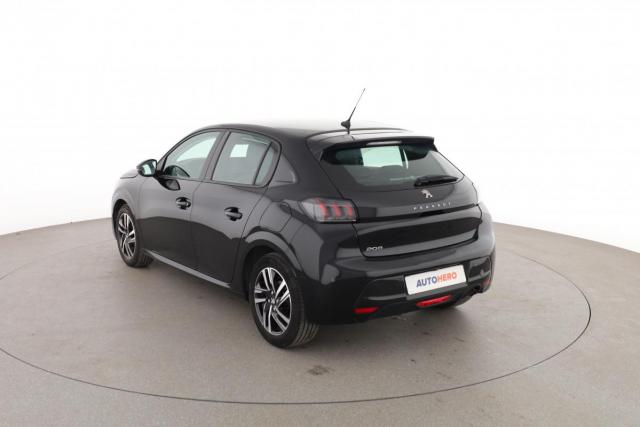 Peugeot 208 image 8