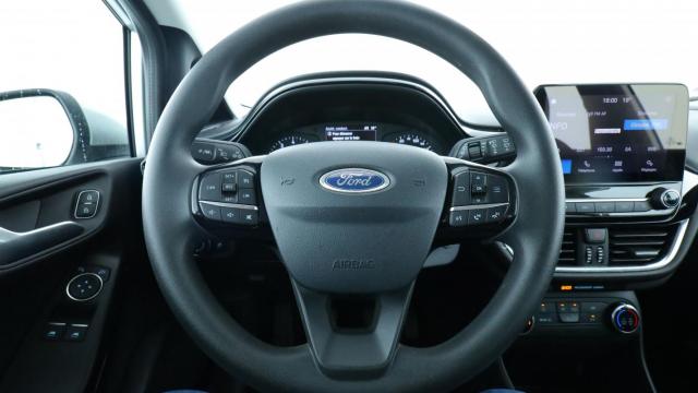 Ford Fiesta image 9