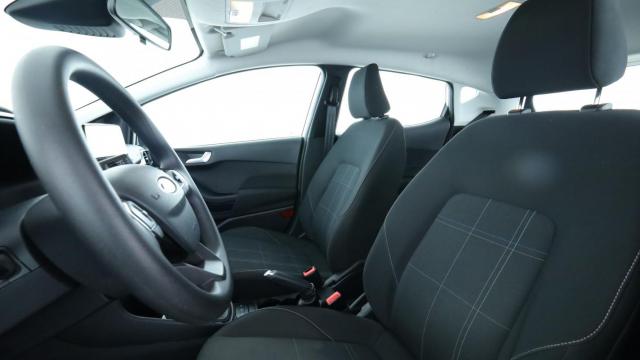 Ford Fiesta image 3