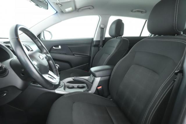 Kia Sportage image 6