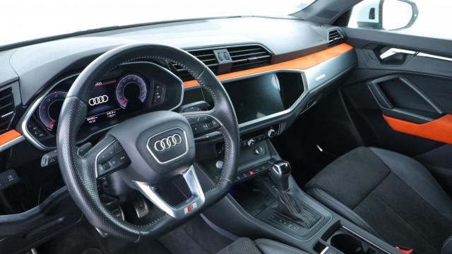 Audi Q3 image 9