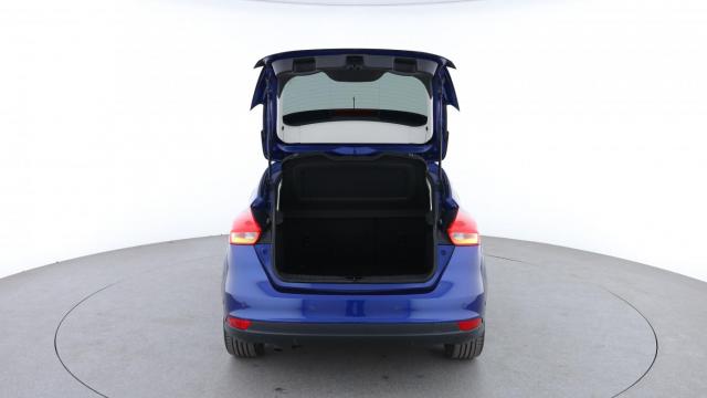 Ford Focus image 2