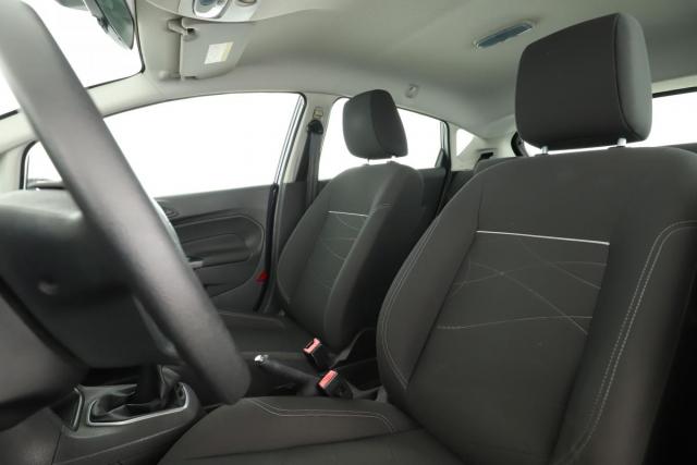 Ford Fiesta image 8