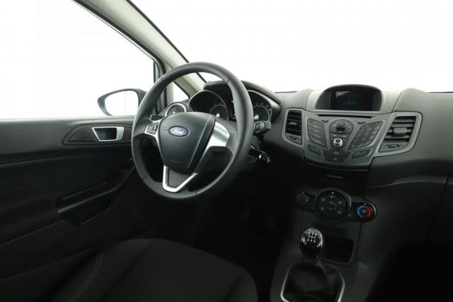 Ford Fiesta image 3