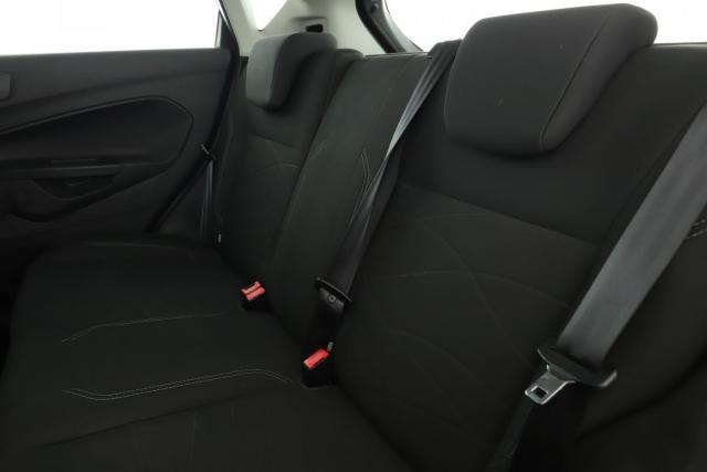 Ford Fiesta image 4