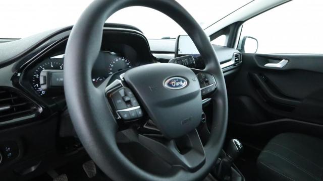 Ford Fiesta image 3