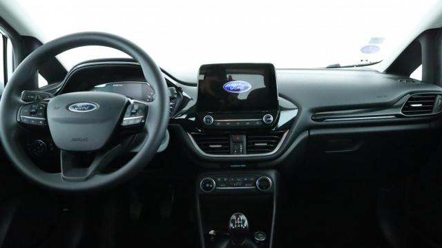 Ford Fiesta image 2