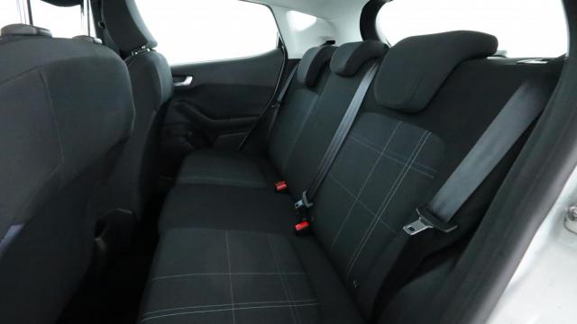Ford Fiesta image 4