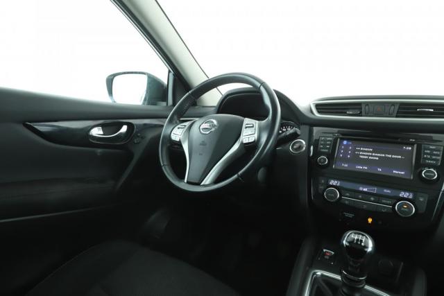 Nissan Qashqai image 1