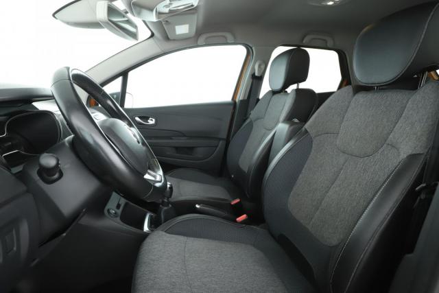 Renault Captur image 2