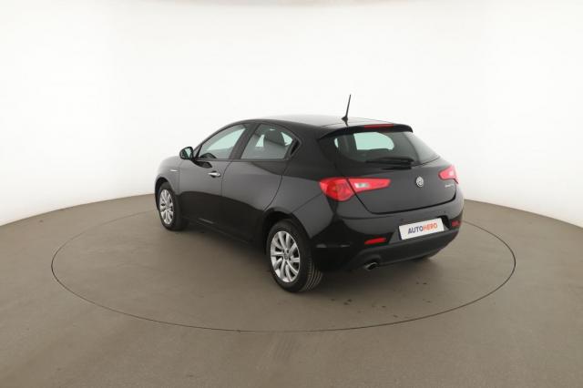 Alfa Romeo Giulietta image 5
