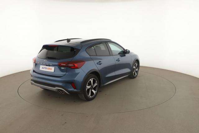 Ford Focus image 6