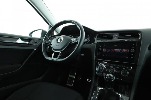 Volkswagen Golf image 3