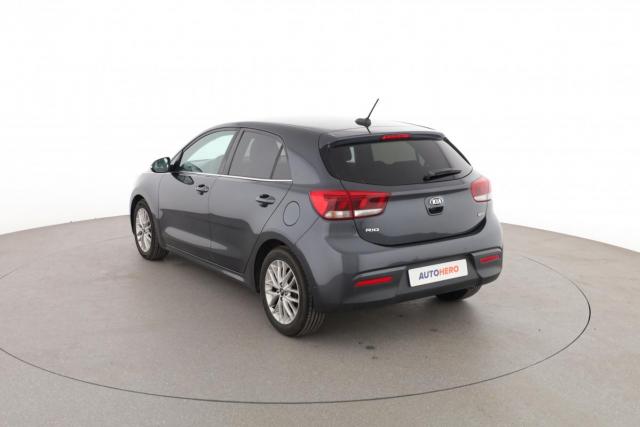 Kia Rio image 1
