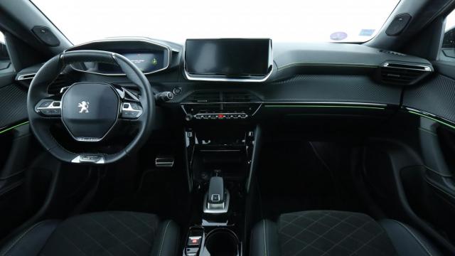Peugeot 2008 image 1