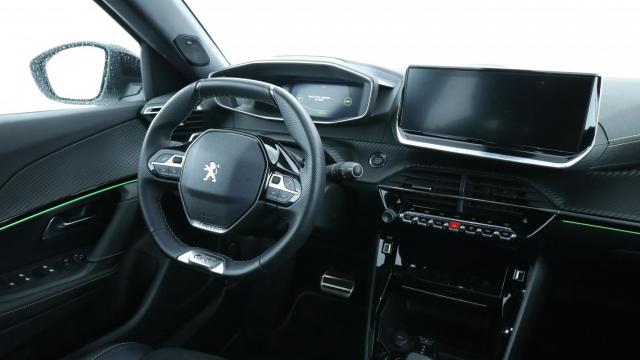 Peugeot 2008 image 8