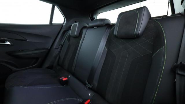 Peugeot 2008 image 2