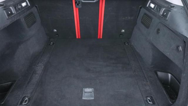 Alfa Romeo Stelvio image 8
