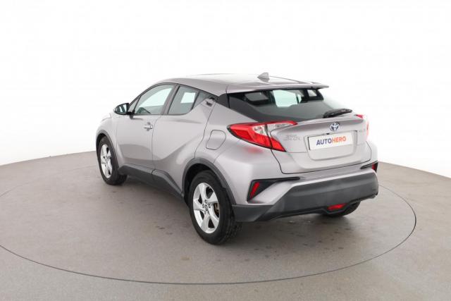 Toyota C-Hr image 6