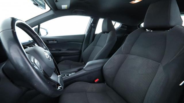 Toyota C-Hr image 3