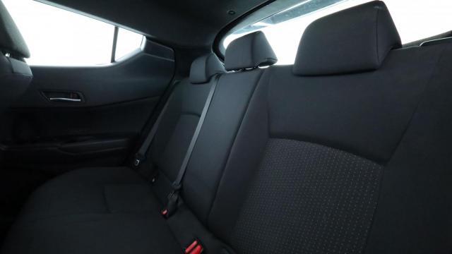 Toyota C-Hr image 4