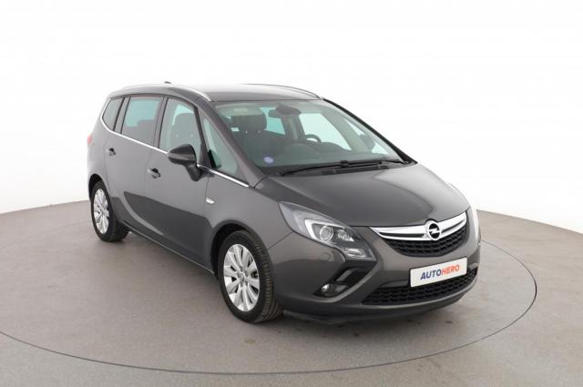 Opel Zafira Tourer image 2