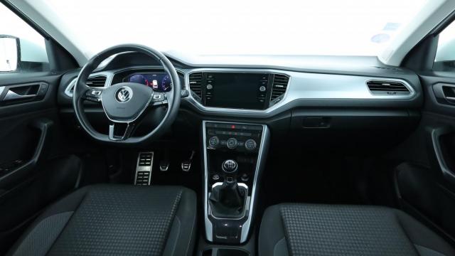 Volkswagen T-Roc image 7