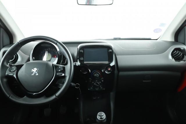 Peugeot 108 image 1